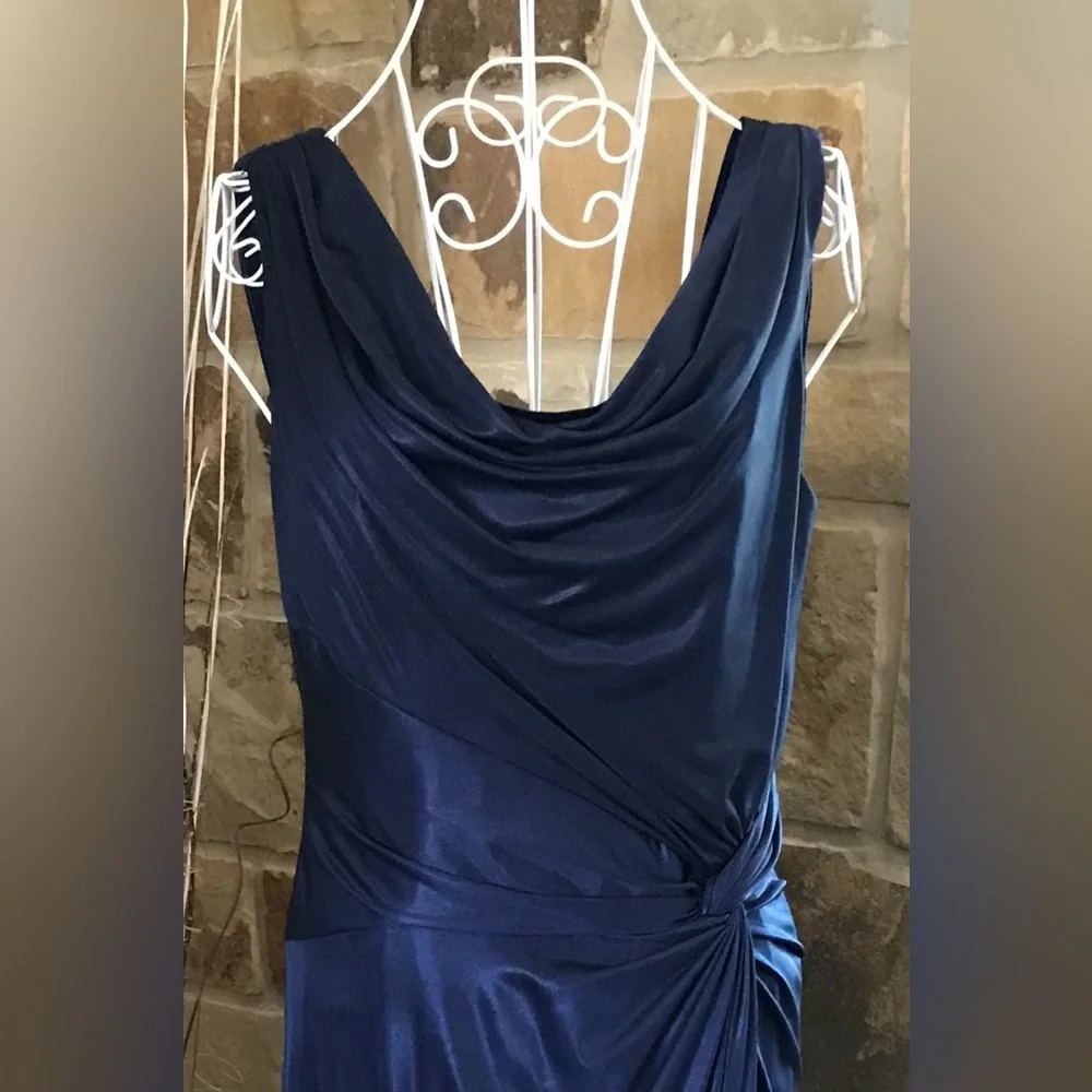 Adrianna Papell Formal, Navy Blue Color, In excellent condition. - Picture 3 of 6